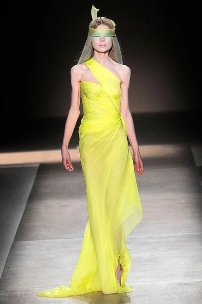 Look 35